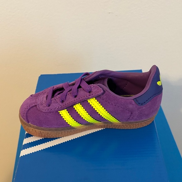 Adidas Gazelle Kids' Purple and Yellow Sneakers - Picture 3 of 4